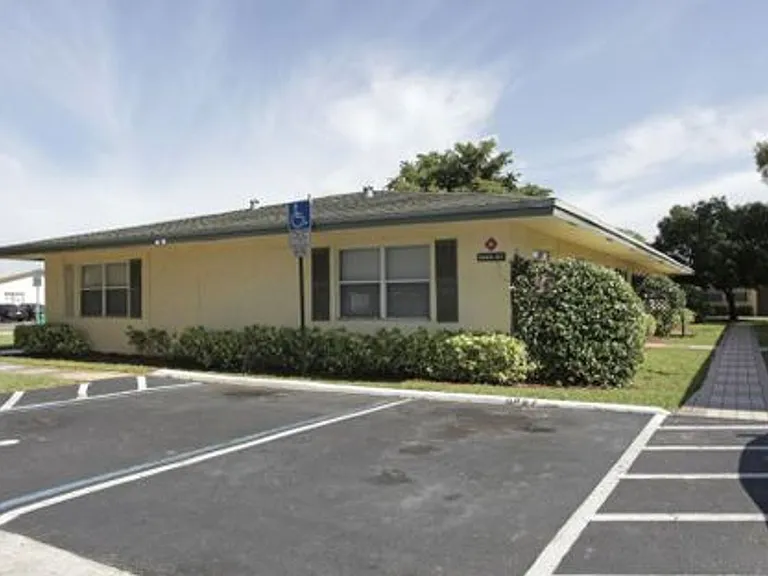 Waterford Villas - 551 Kathy Ct Margate, FL 33068 — Photo 14