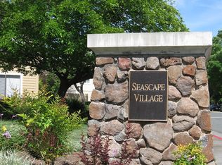 14 Manchester Ct, Novato, CA