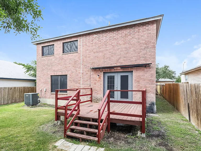 8151 Cheryl Meadow Dr — Photo 16
