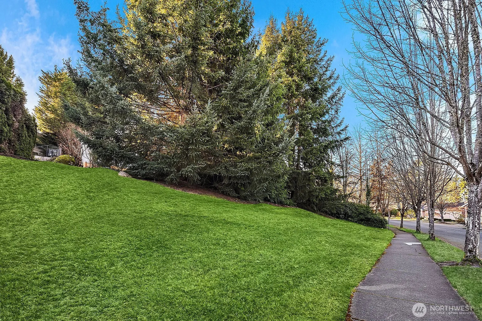 184 XX NW Montreux Drive photo 1