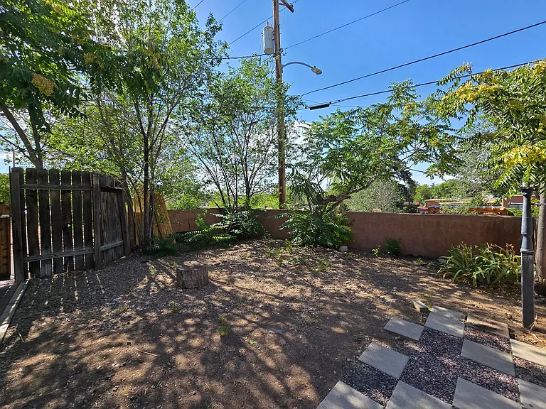 808 Agua Fria St #A — Photo 12