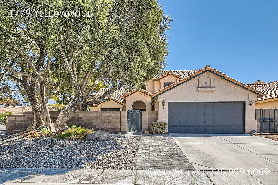 1779 Yellowwood Dr
