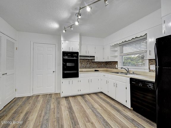 2nd image of 1521 Bonnie Brae Dr