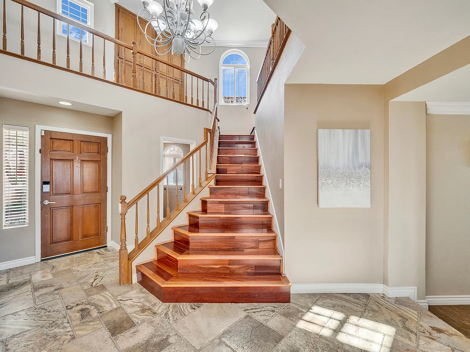 4 bed, 2.5 bath, 2352 sqft, $5,500 — Photo 2