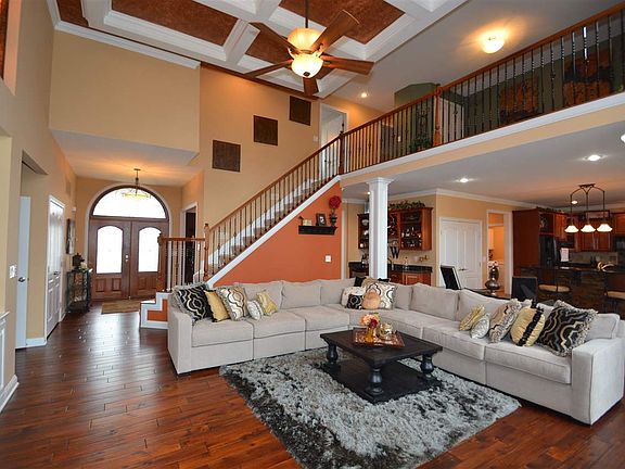 2nd image of 1020 Aristides Dr