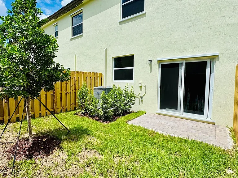 2632 SE 27th Dr — Photo 8