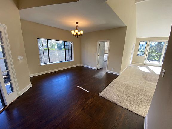 2nd image of 375 Jacaranda Dr