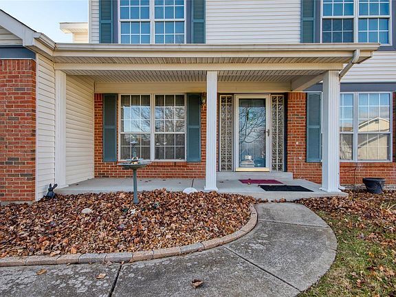 3rd image of 7321 Summerview Manor Ln