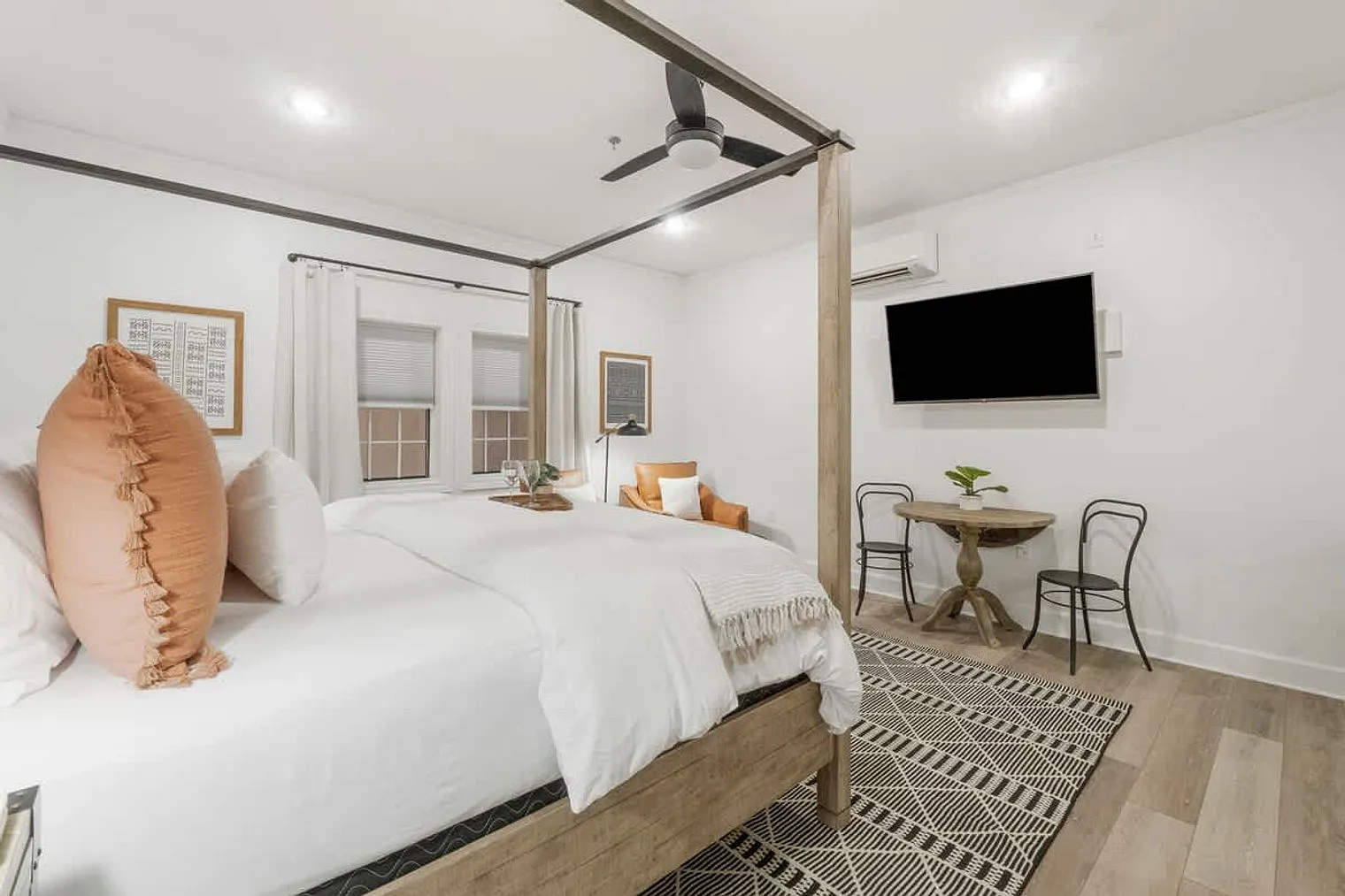 Studio, 1.0 bath, 322 sqft, $1,790 — Photo 4