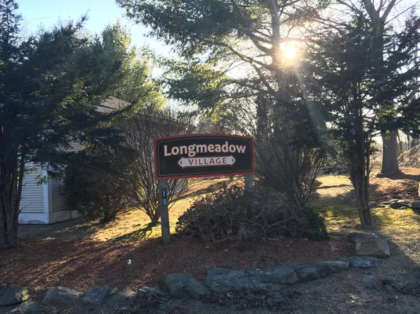 146 Longmeadow Village Rd APT 2, Colchester, VT 05446