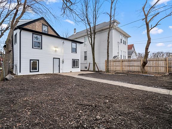 5th image of 2634 S 61st Ave