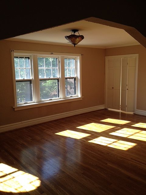 1st image of 1206 Woodland Dr