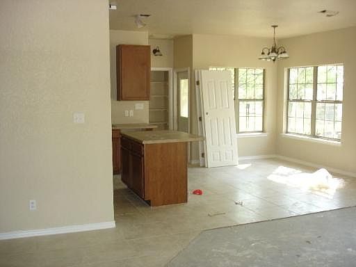 4th image of 706 1/2 W HONDO DRIVE