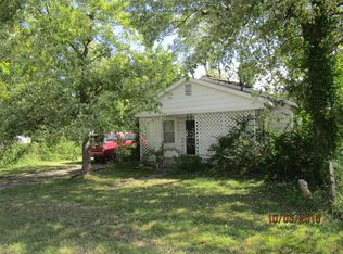 217 S Cedar St, Commerce, OK 74339