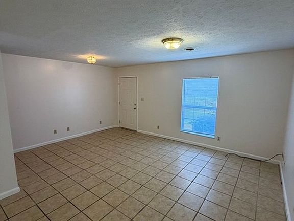 3rd image of 1026-1032 Martha Glass Dr #1026