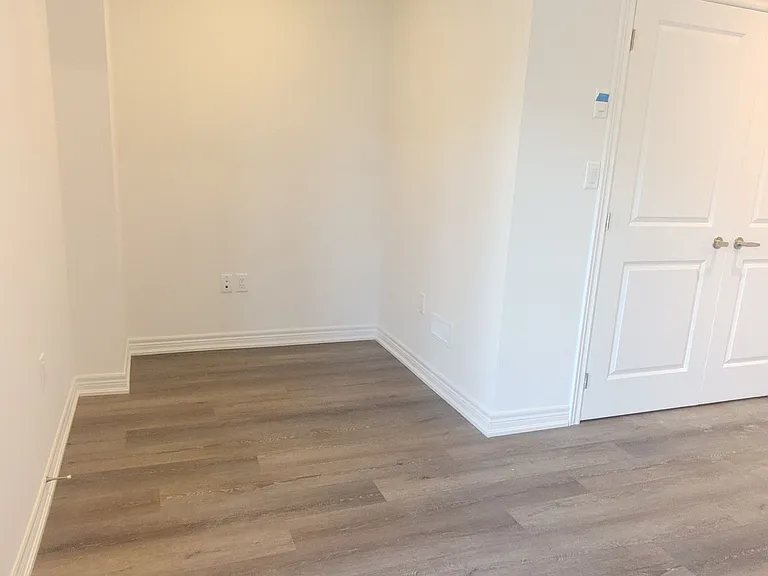 120 Court Dr #65 — Photo 22