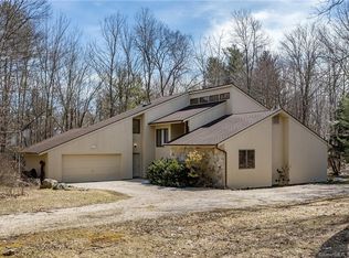 100 Bentley Cir, Goshen, CT 06756
