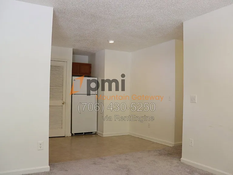 48 Primrose Dr — Photo 4