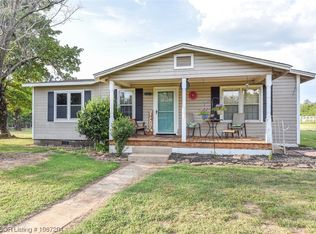 477171 E 1090th Rd, Roland, OK 74954