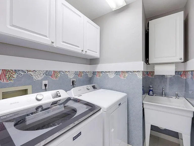 226 Belville Blvd — Photo 21