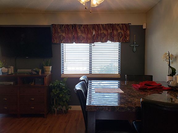 4th image of 530 Gardner Way