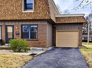 11804 Toulouse Ct, Maryland Heights, MO
