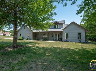 3344 SE Starlite Dr, Topeka, KS 66605