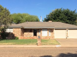 2036 Buffalo Dr, Levelland, TX 79336