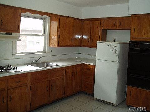 2nd image of 9532 95th St #2