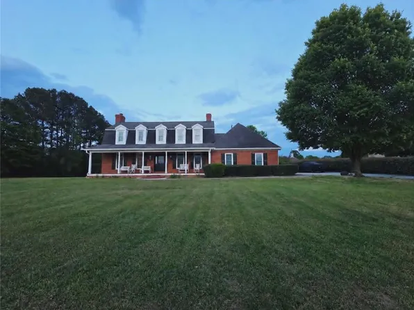 1444 Doe Valley Dr, Lithonia, GA 30058