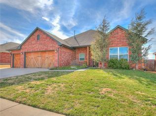 10213 Middlesbrough Ln, Yukon, OK 73099