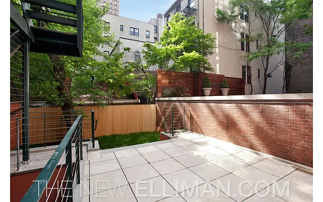 Rented by Douglas Elliman | media 7