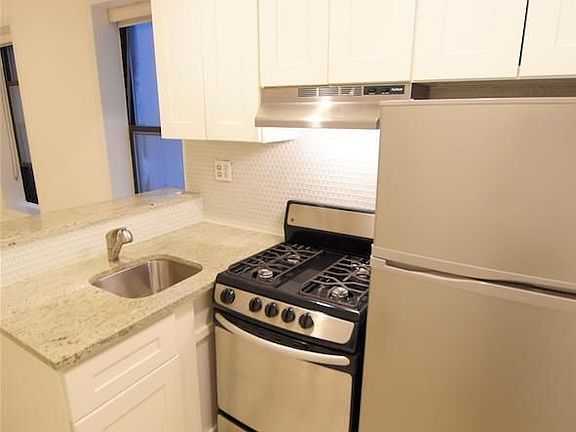 5th image of 102 Norfolk St #8AA