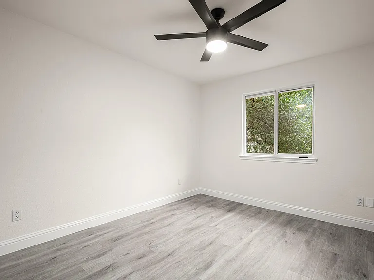 2030 Kimbrook Dr — Photo 24