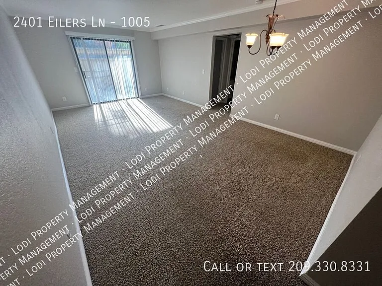 2401 Eilers Ln #1005 — Photo 3