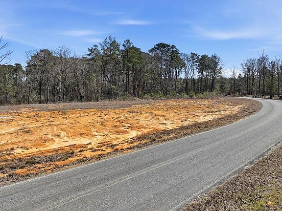 3rd image of 398 Wire Rd