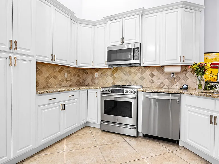 2102 Mahogany Pl — Photo 17