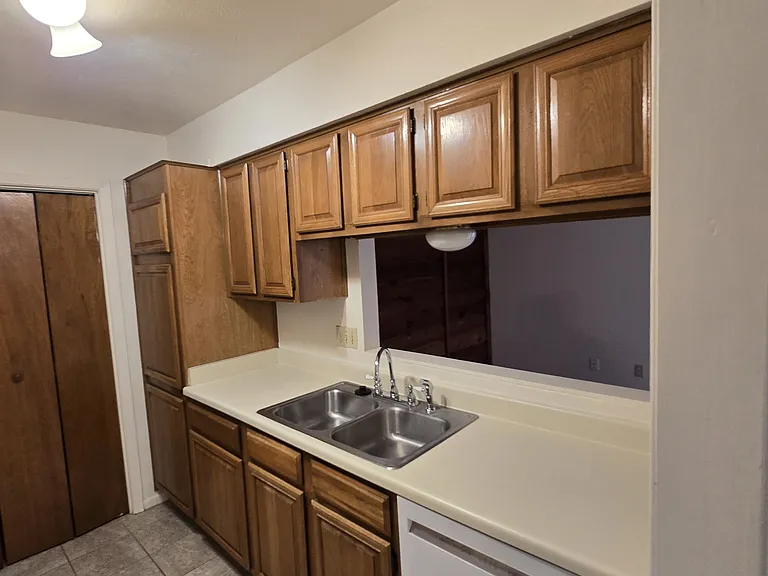 2904 Forest Bnd #1 — Photo 24