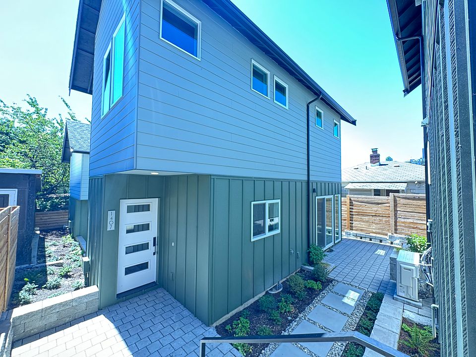 Stand alone single family home