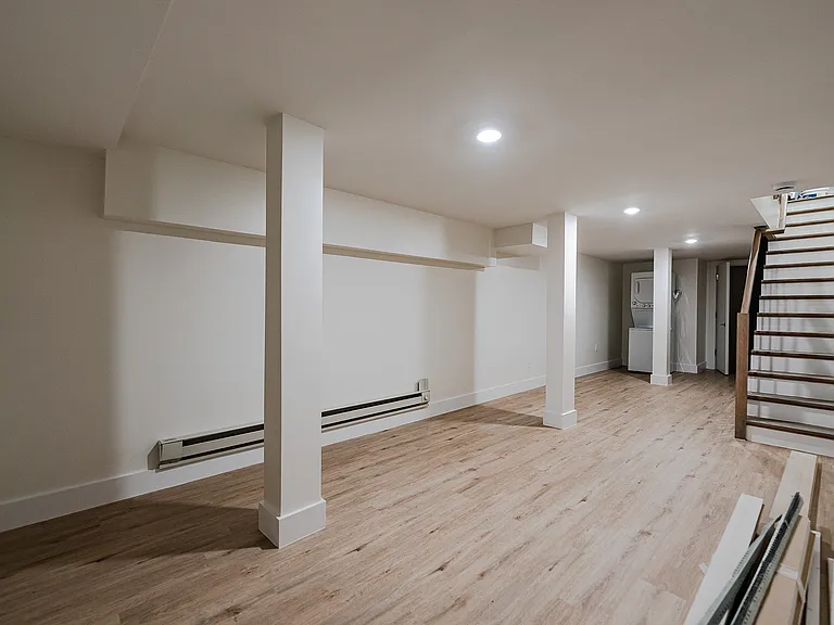 305 Harman St #1B — Photo 12
