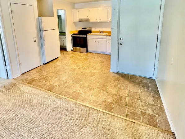 137 Laurel Mountain Rd #302, Mammoth Lakes, CA 93546