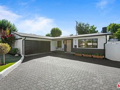 6131 Dalecrest Ave, Woodland Hills, CA, 91367
