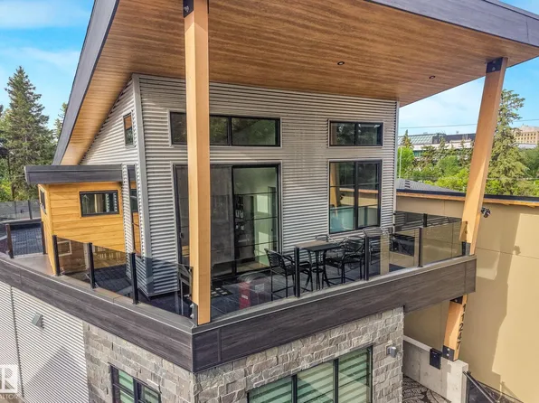 11247 71st Ave NW, Edmonton, AB T6G 0A5