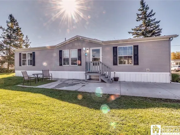 38 Lobue Ln, Buffalo, NY 14225