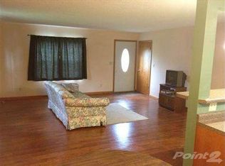 1122 Oakview Dr, Columbus Junction, IA 52738