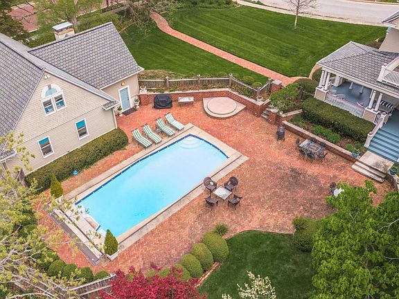 3rd image of 5 Broadway Pl