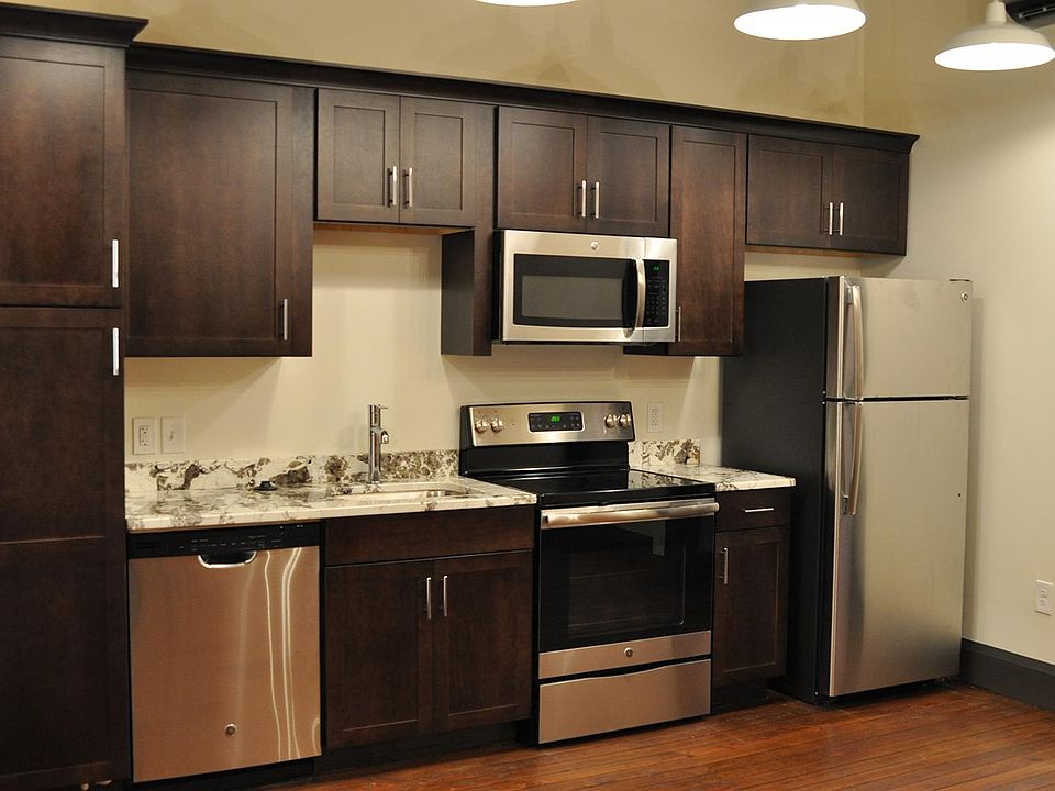1st image of 530 Craghead St APT 202