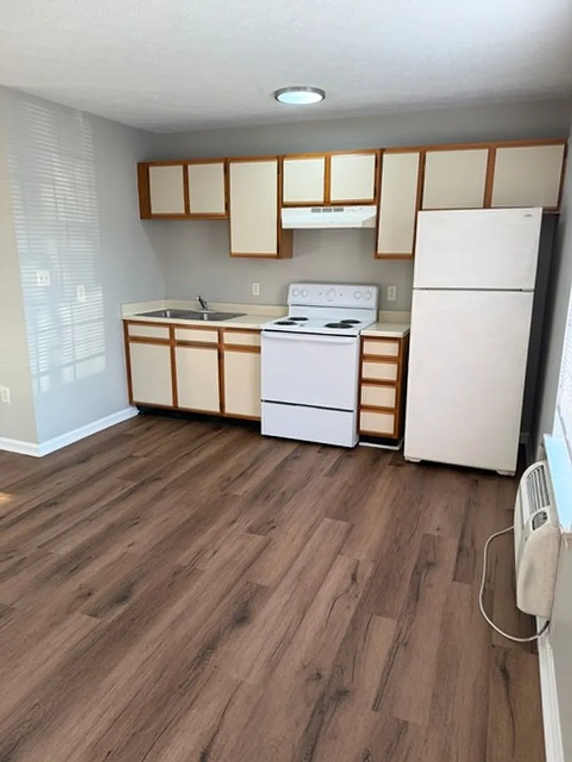 224 Patsy Drive — Photo 1