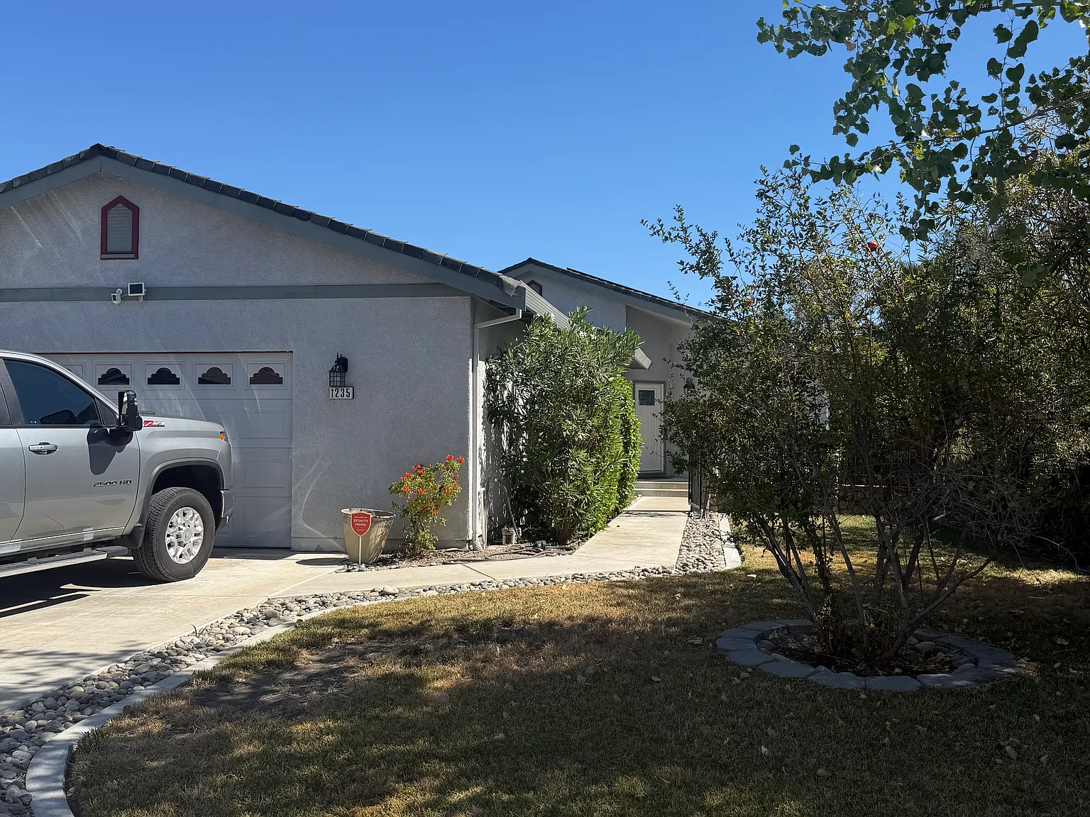 3 bed, 1660 sqft, $3,500 — Photo 1