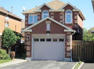 105 Valonia Dr, Brampton, ON L6V 4J9